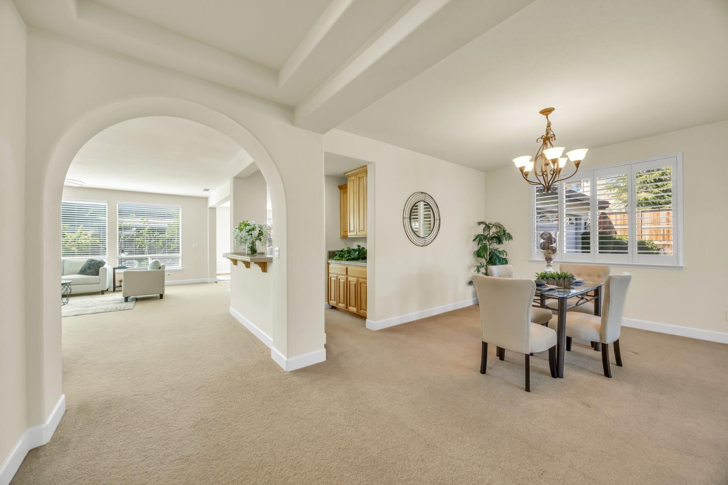 3640 BLACK OAK Drive