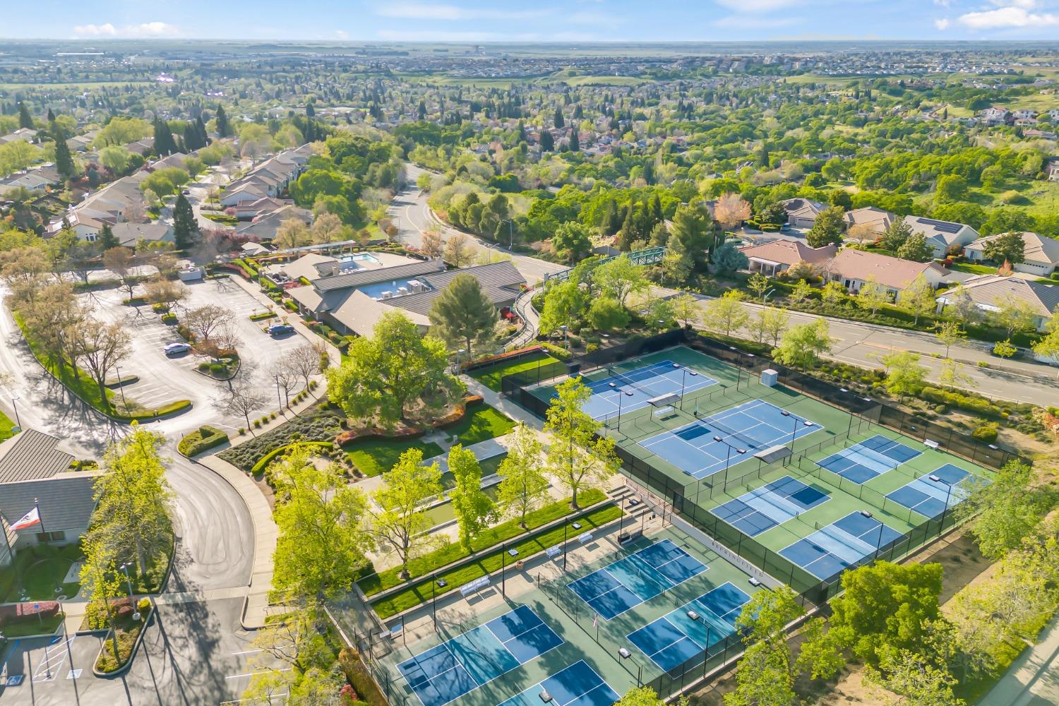 3640 BLACK OAK Drive