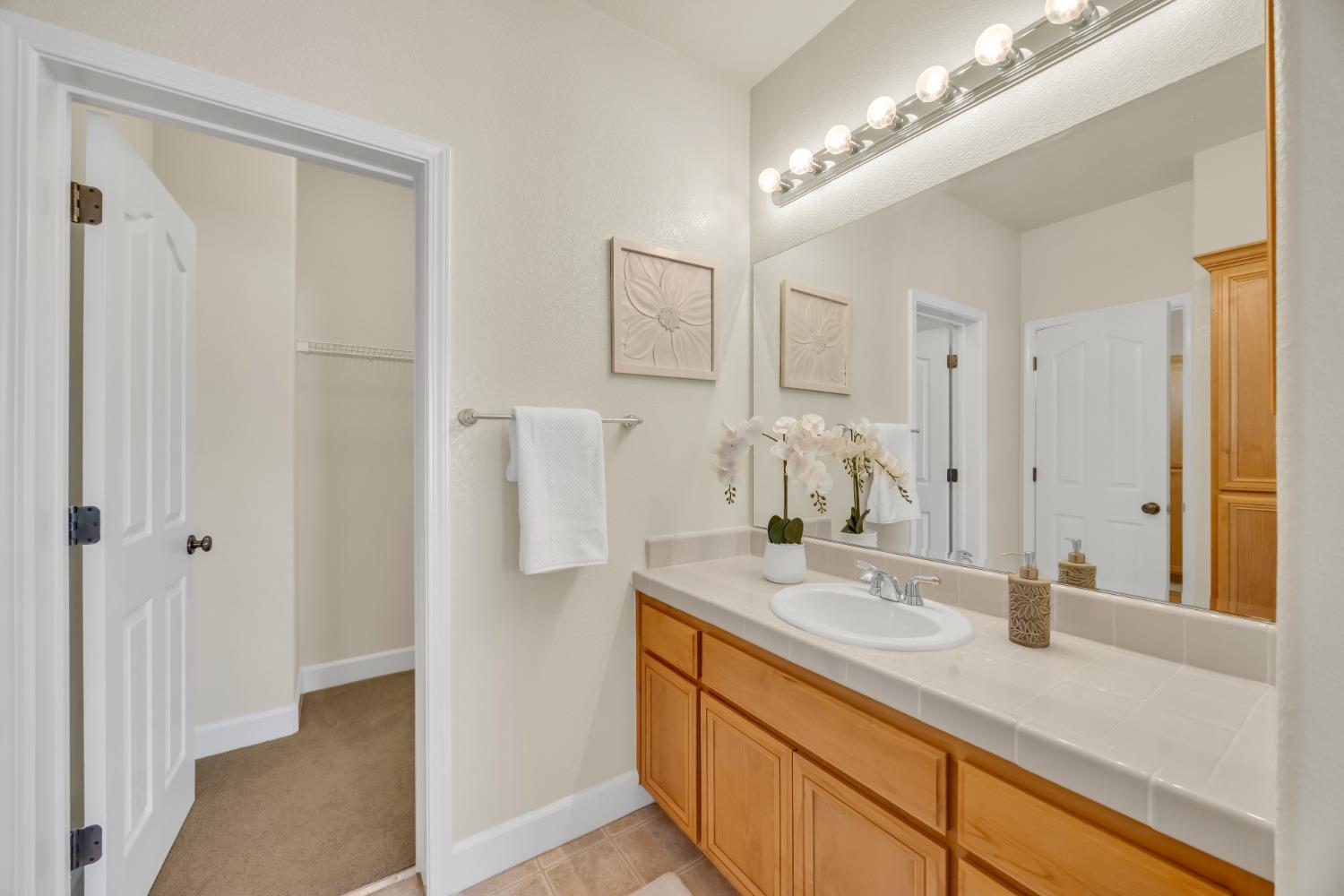 3640 BLACK OAK Drive