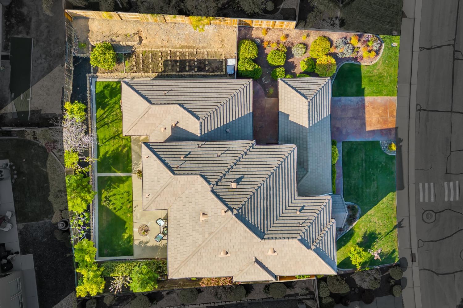 3640 BLACK OAK Drive