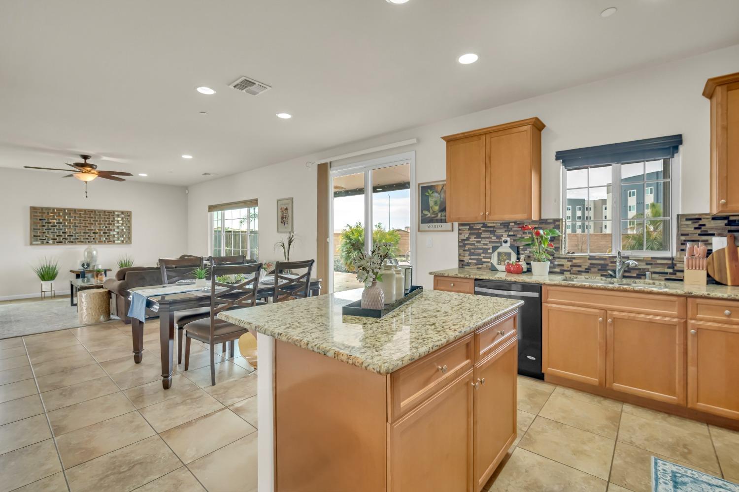 7521 CHAPPELLE Way