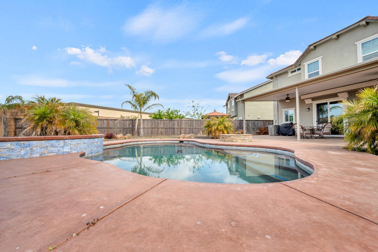 7521 CHAPPELLE Way