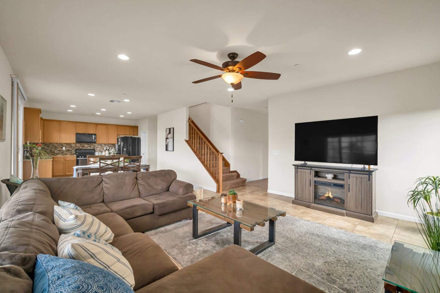 7521 CHAPPELLE Way