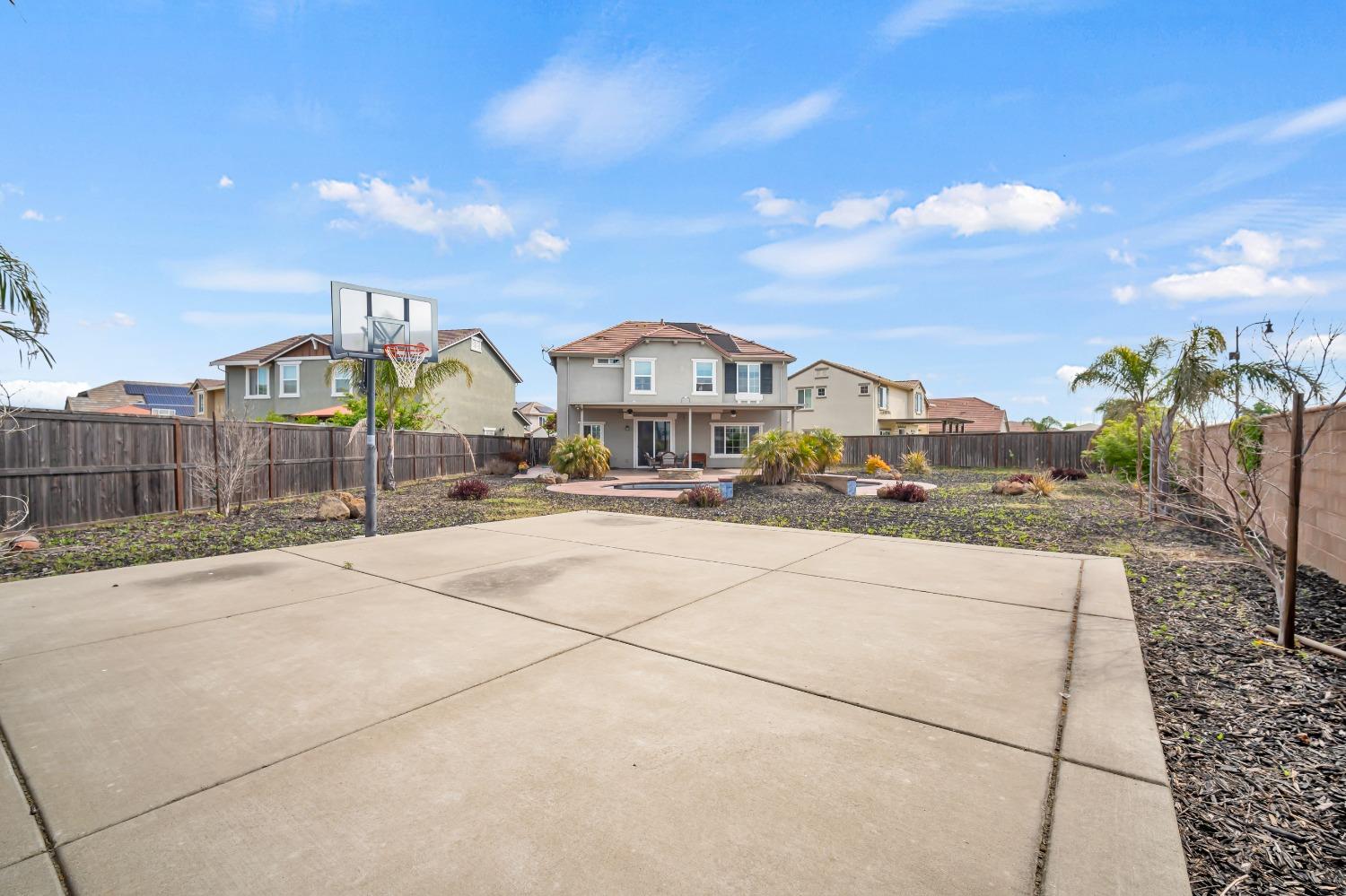 7521 CHAPPELLE Way