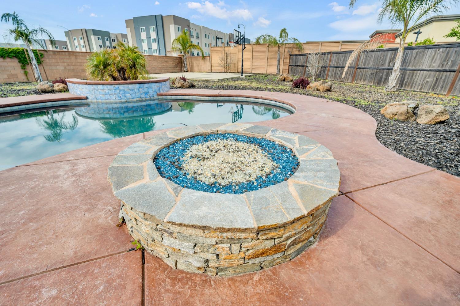 7521 CHAPPELLE Way