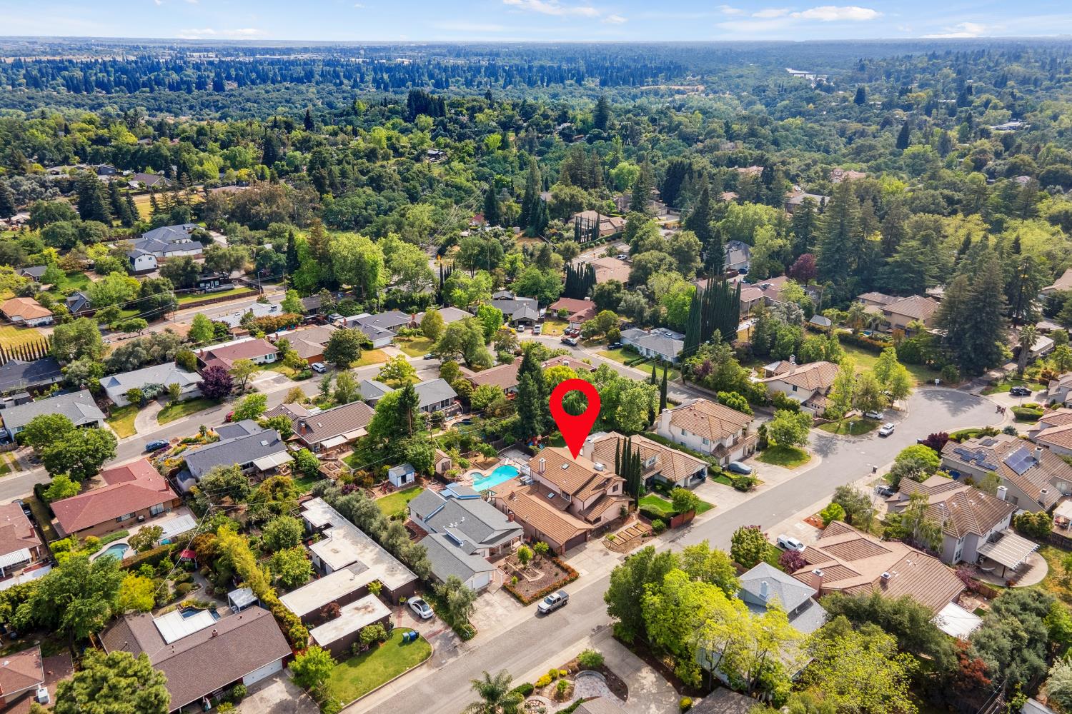 8518 Rolling Green Way