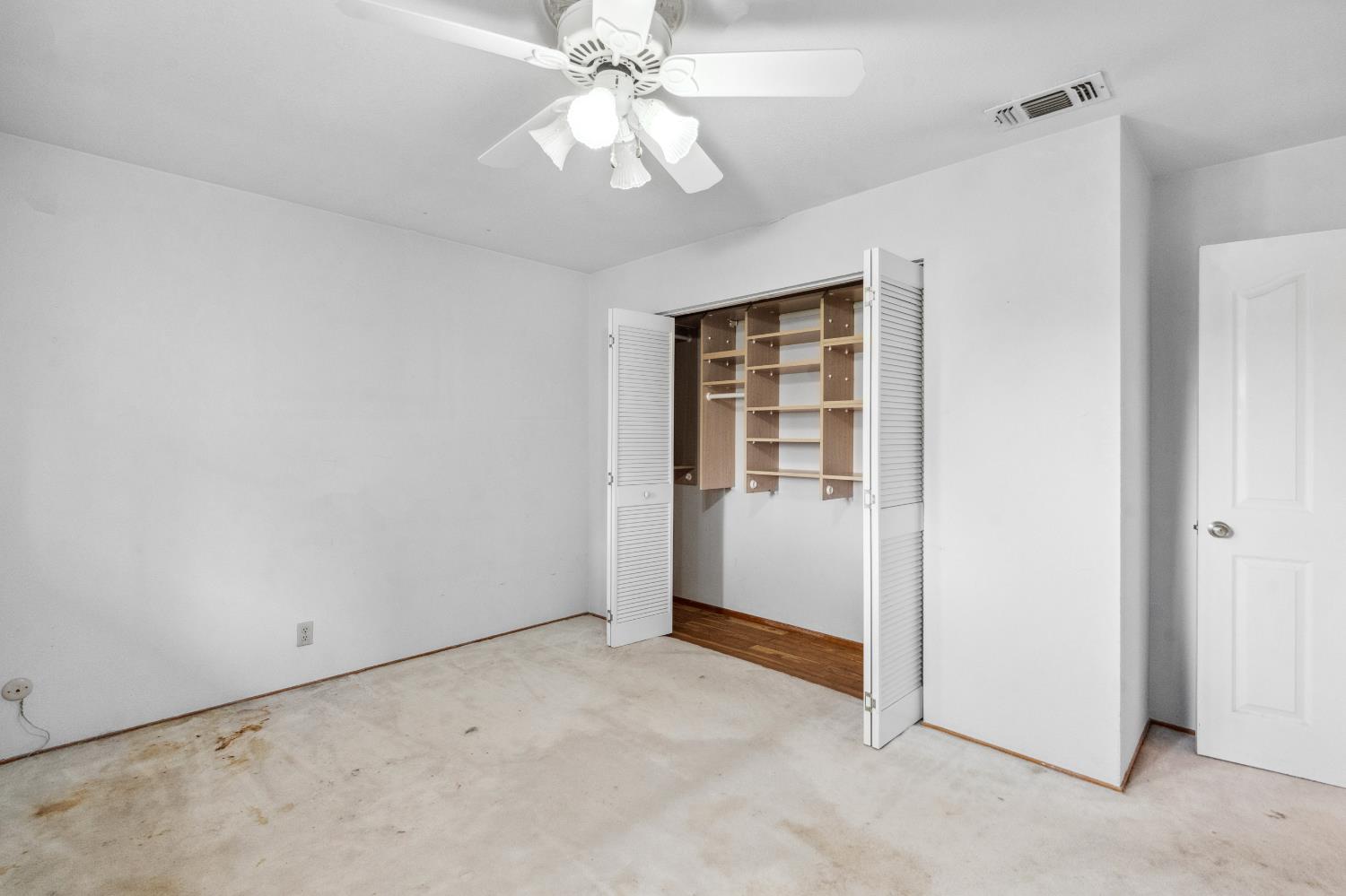8518 Rolling Green Way