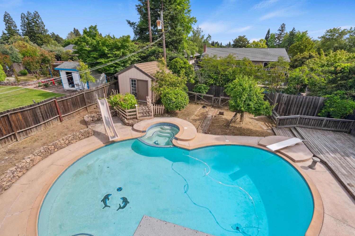 8518 Rolling Green Way