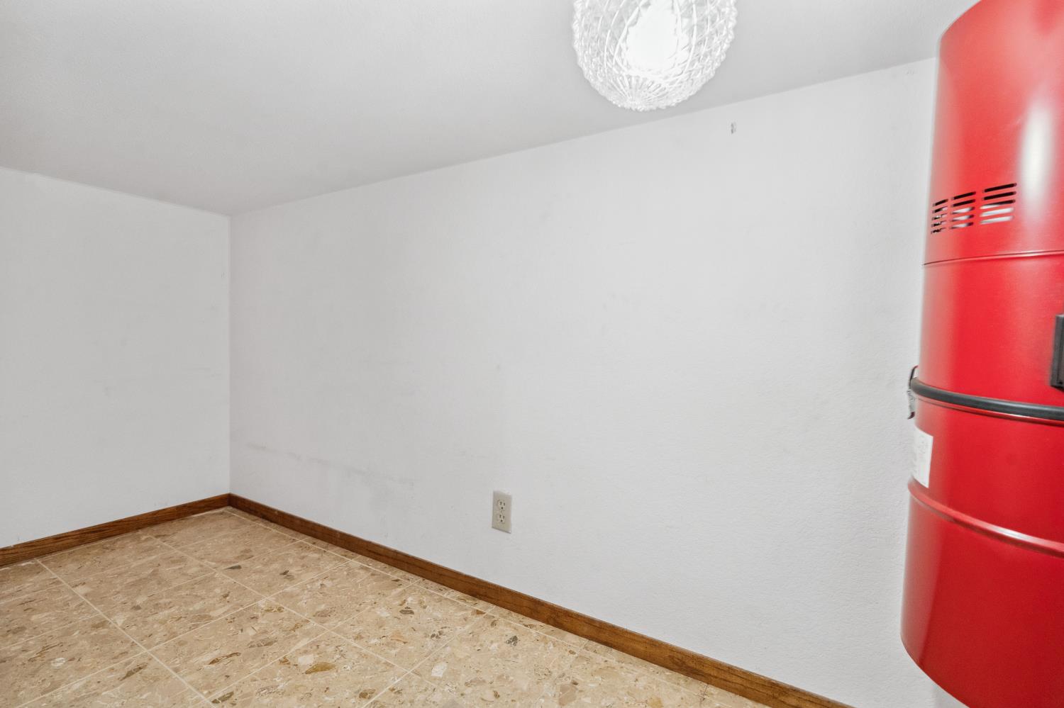 8518 Rolling Green Way