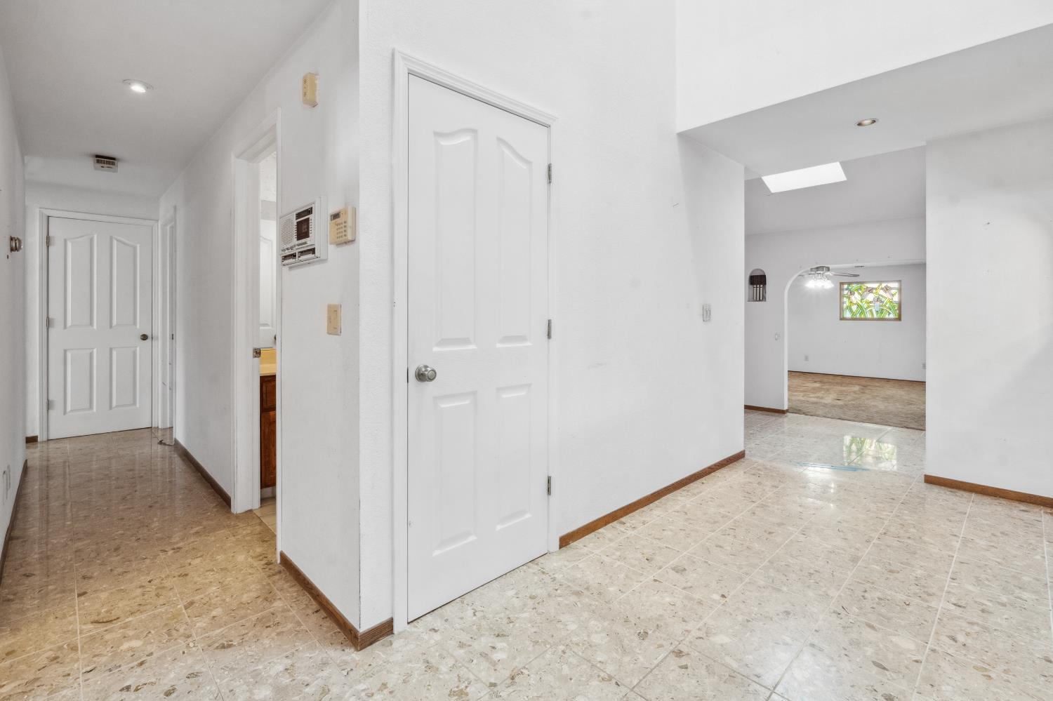 8518 Rolling Green Way