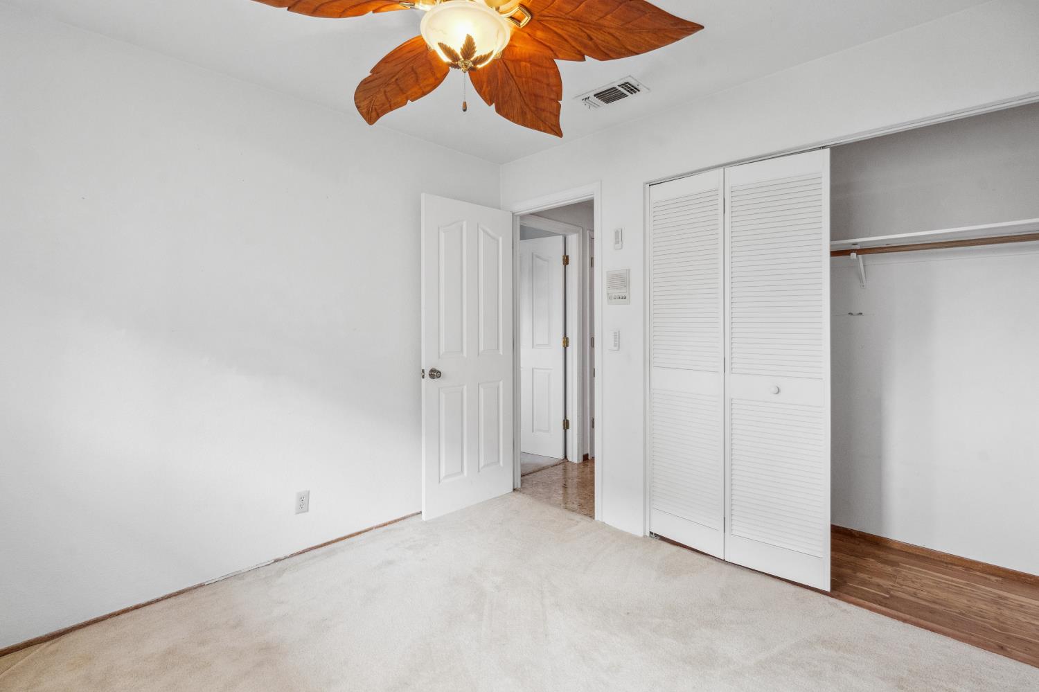 8518 Rolling Green Way