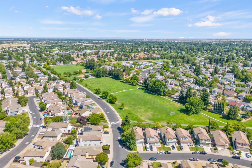 9004 Beryl Creek Way