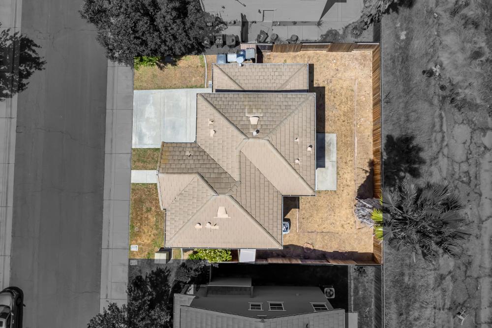5912 CADDINGTON Way