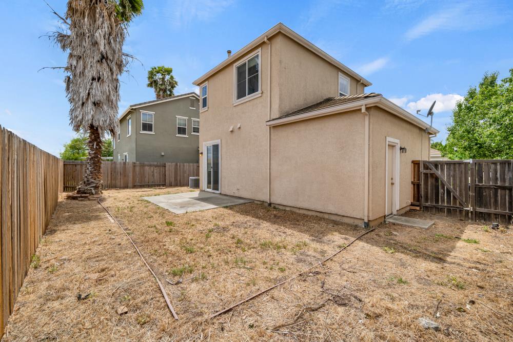 5912 CADDINGTON Way