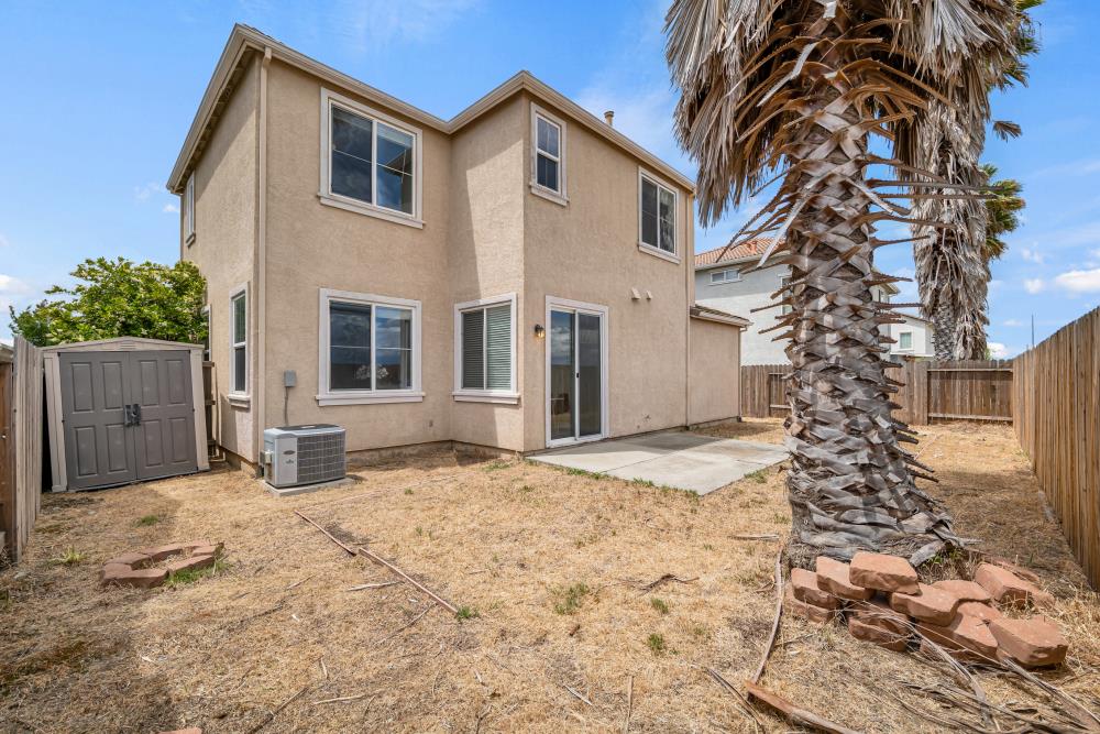 5912 CADDINGTON Way