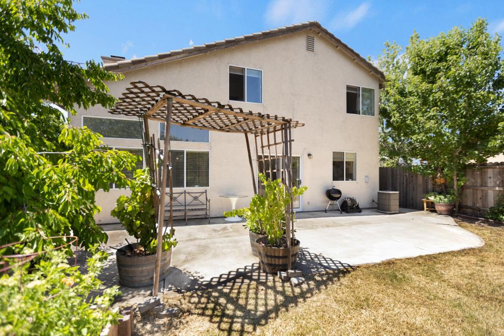 9635 FOREMAST Court