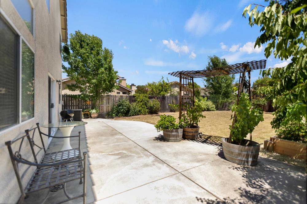 9635 FOREMAST Court