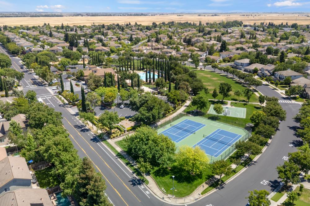9635 FOREMAST Court