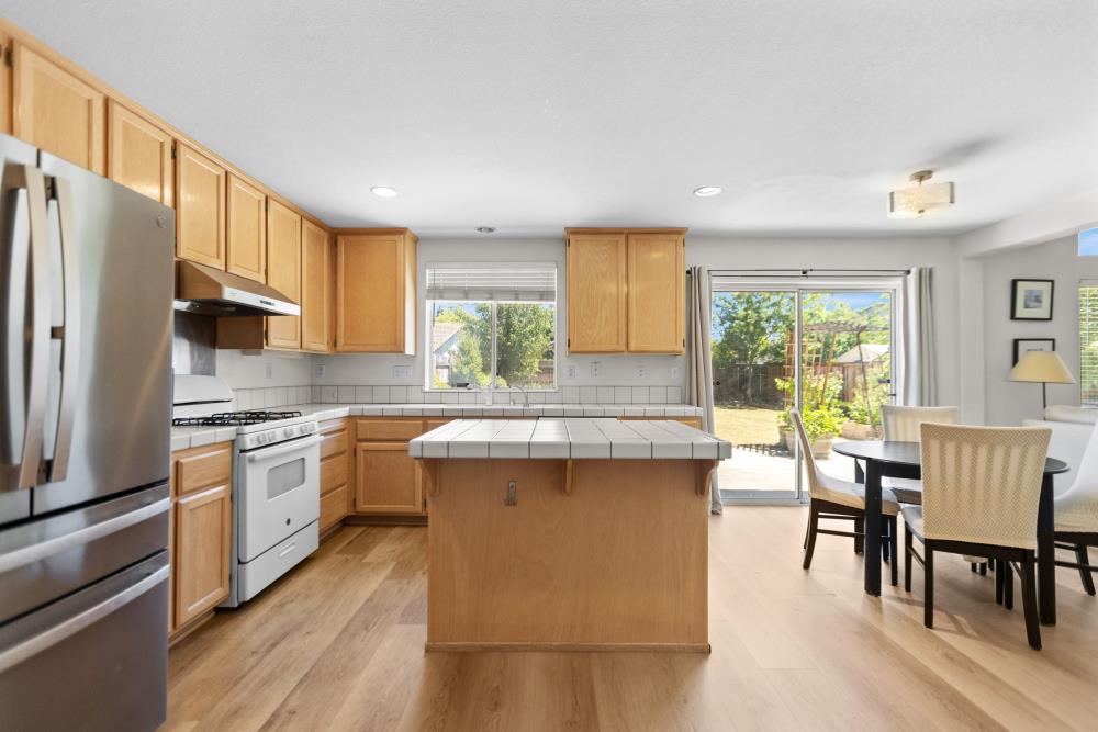 9635 FOREMAST Court