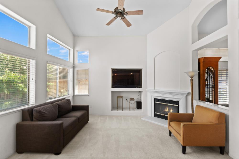 9635 FOREMAST Court