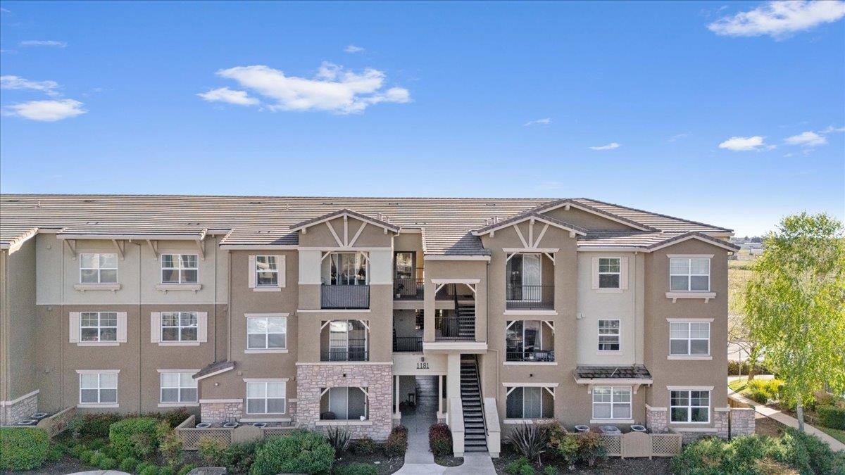 1181 Whitney Ranch Parkway 735