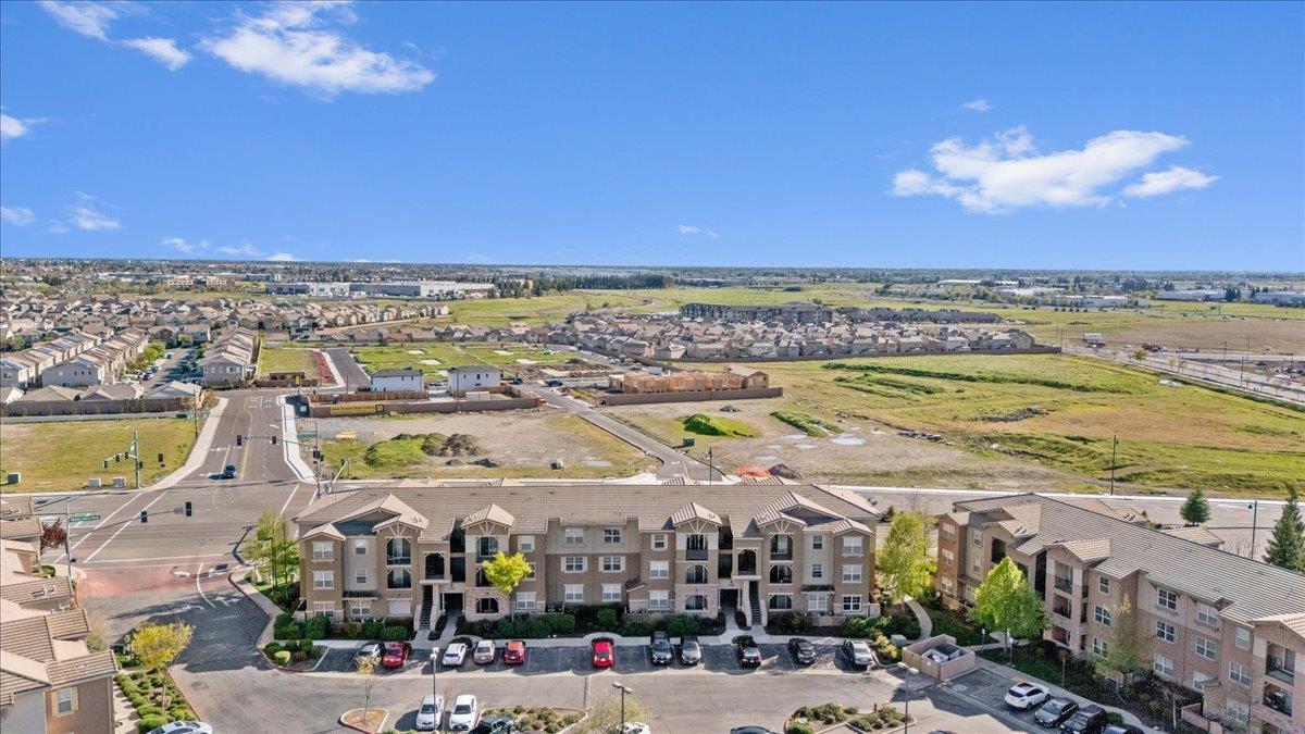 1181 Whitney Ranch Parkway 735