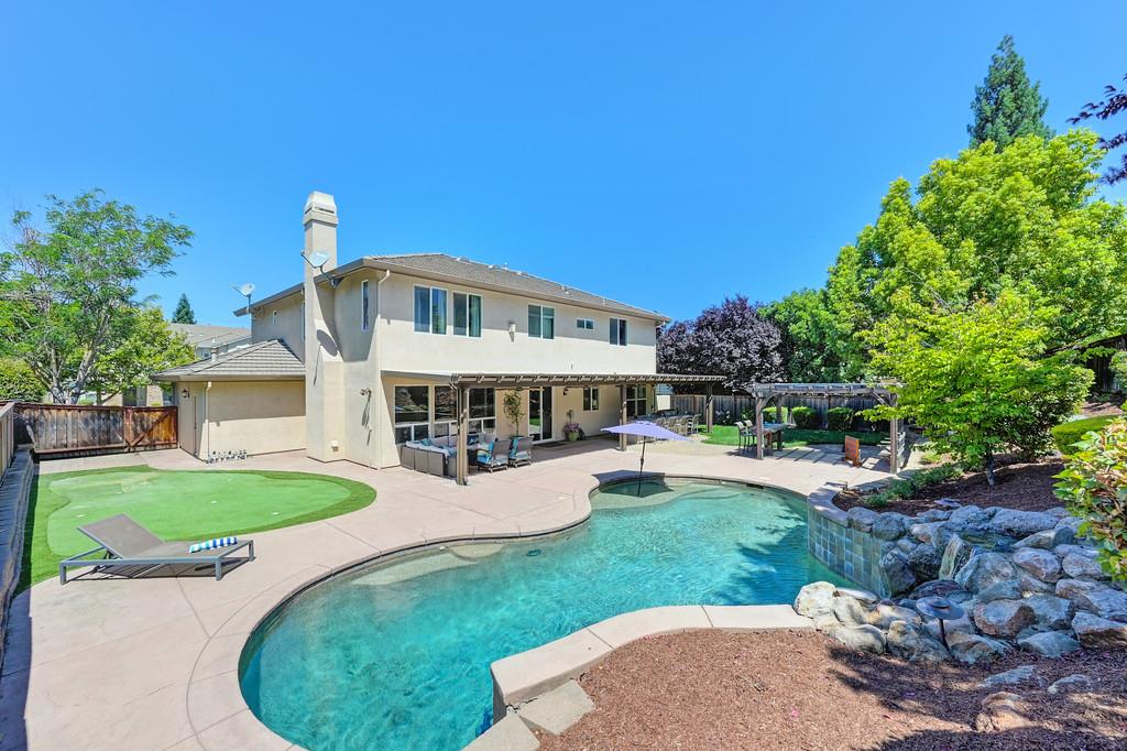 3510 Courtney Ct