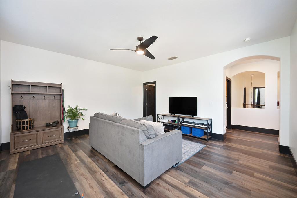 3510 Courtney Ct