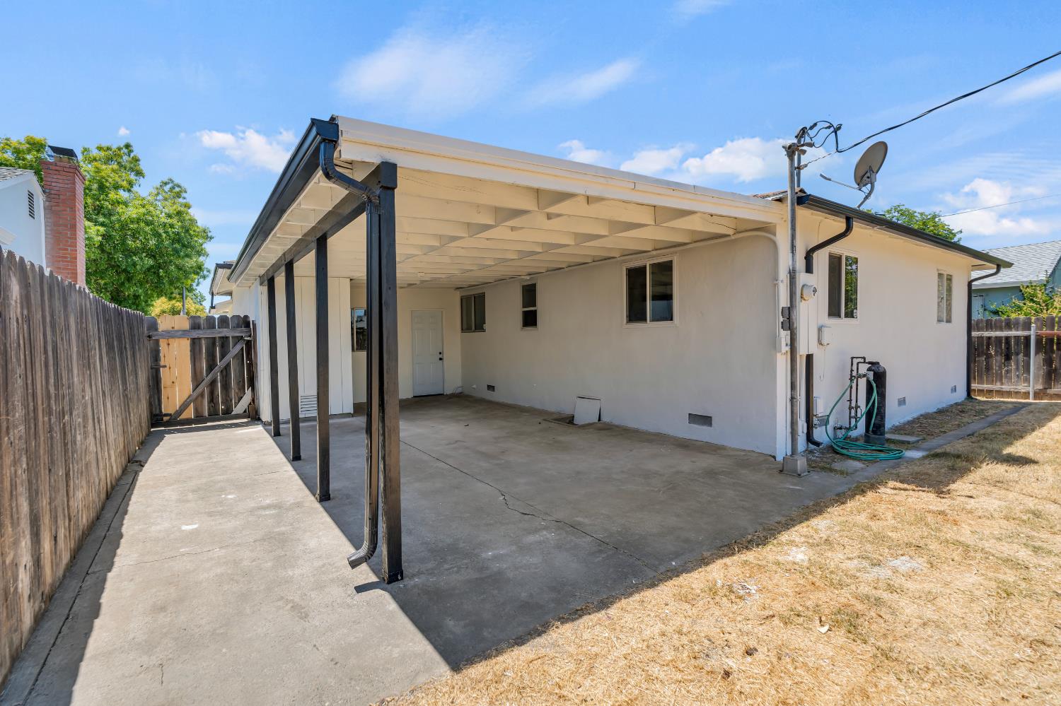 2529 Encinal Avenue