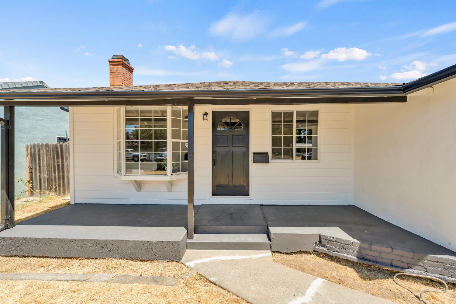 2529 Encinal Avenue