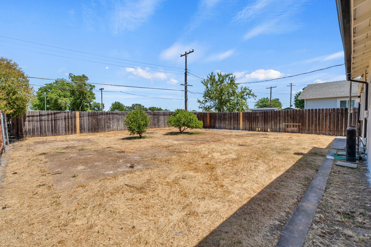 2529 Encinal Avenue