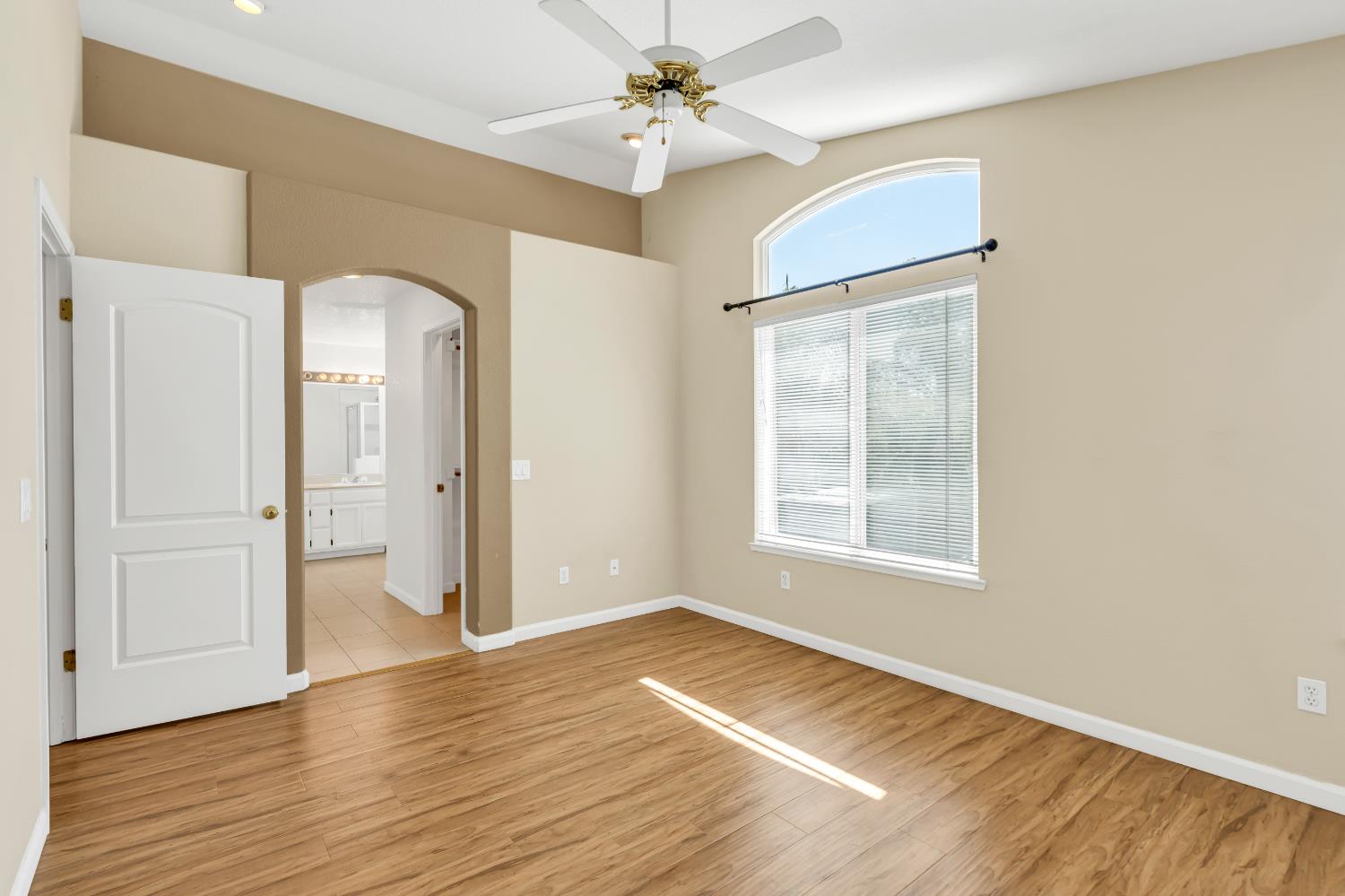 8280 Branchoak Court