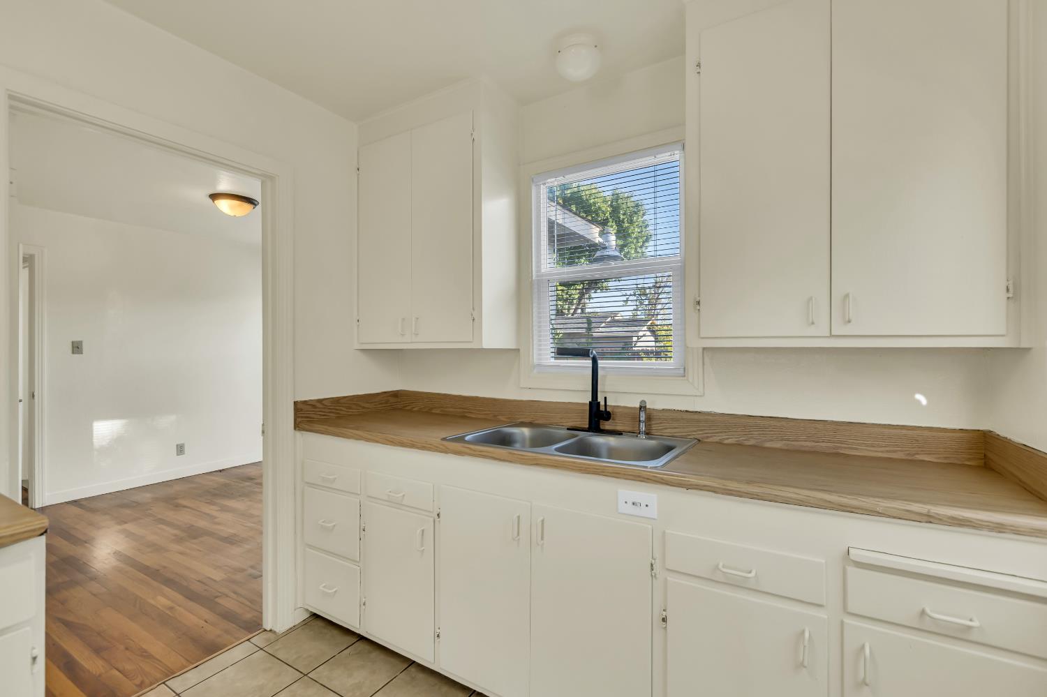 5640 Fruitridge Road