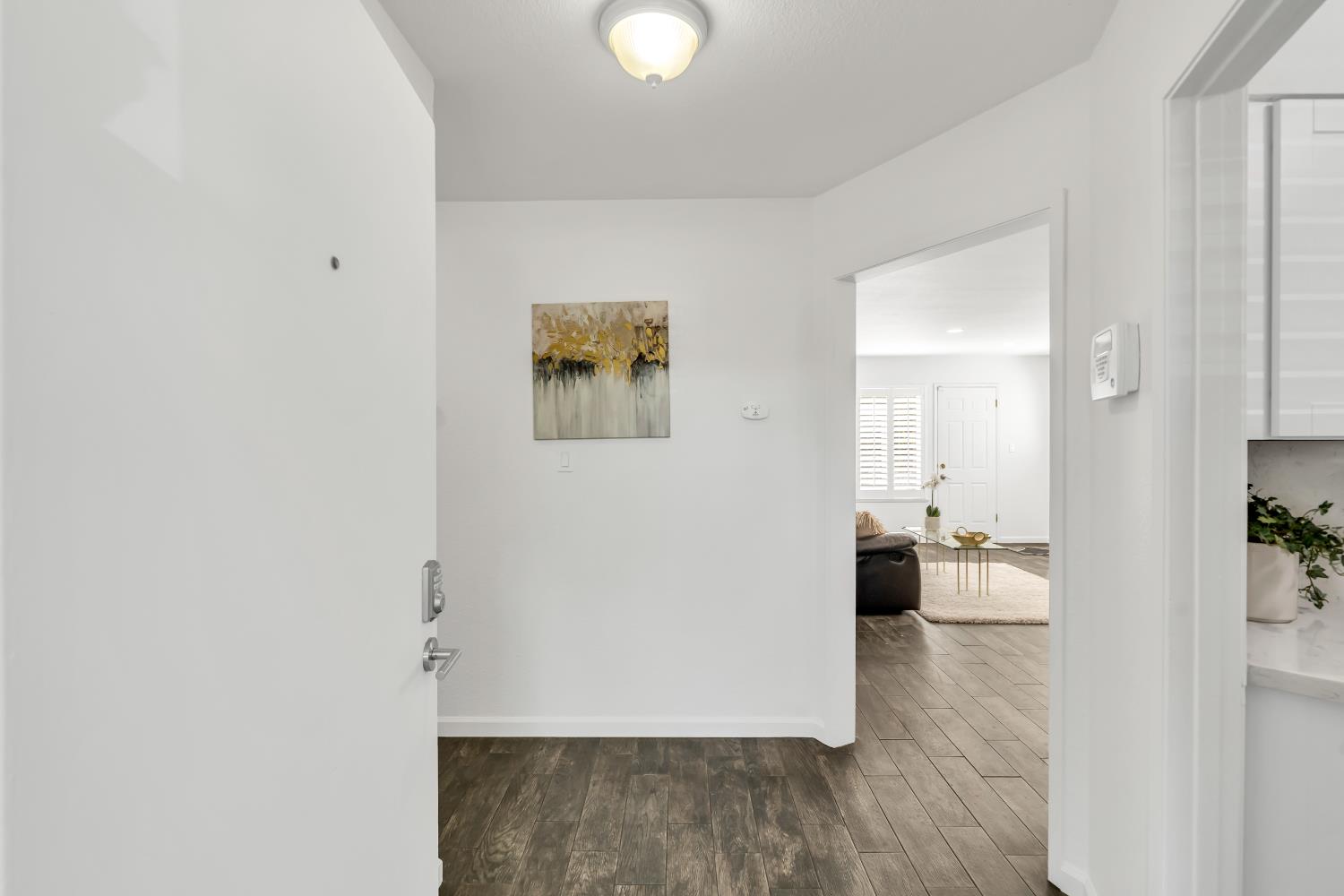1512 SEBASTIAN Way