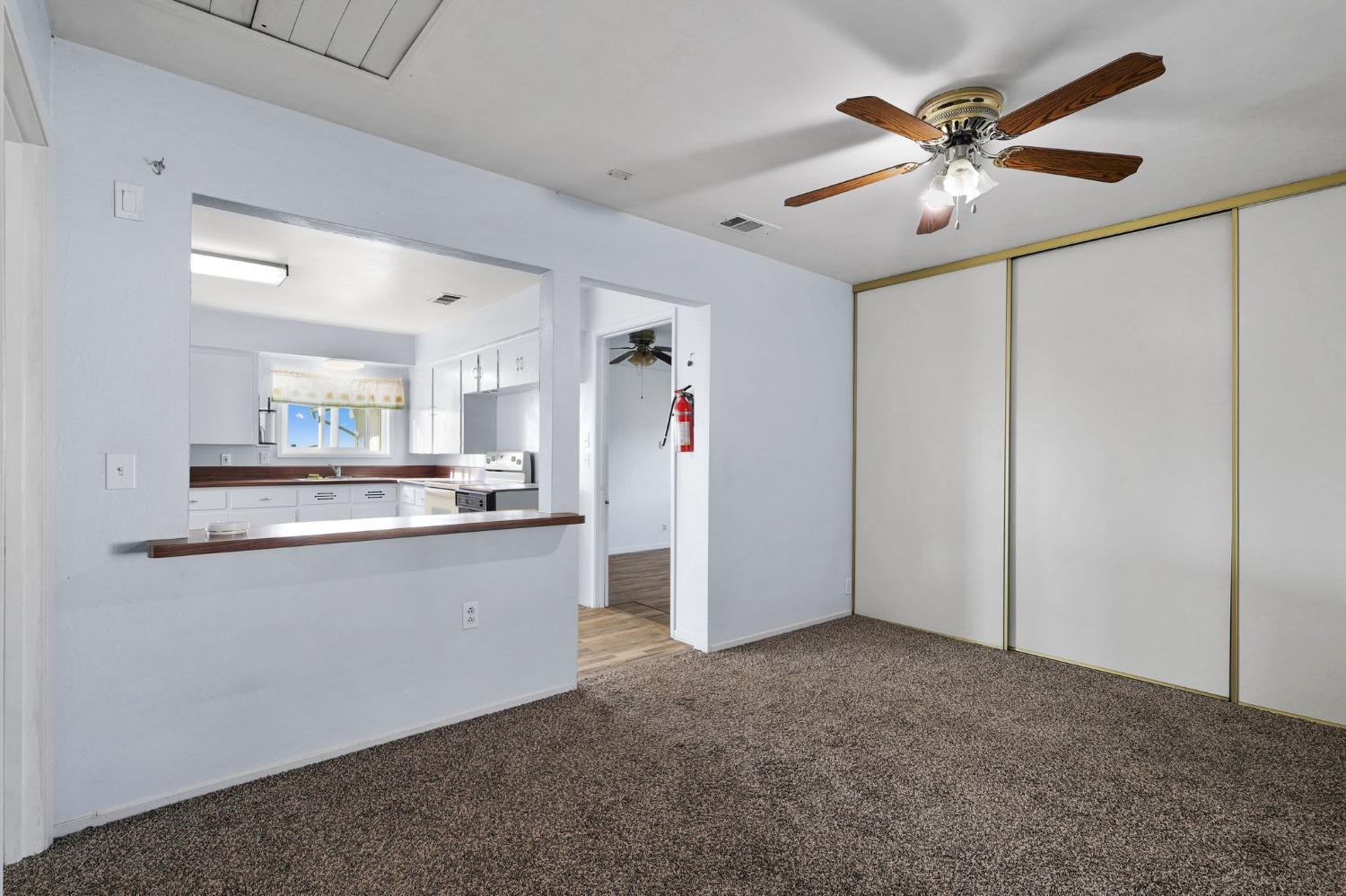 9504 Rattlesnake Lane