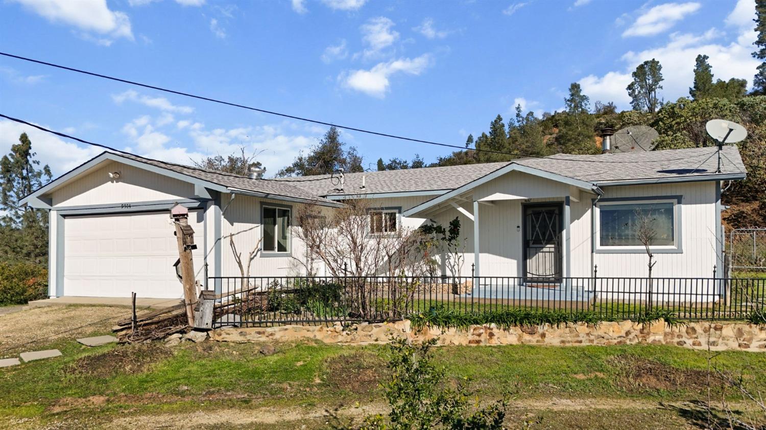 9504 Rattlesnake Lane