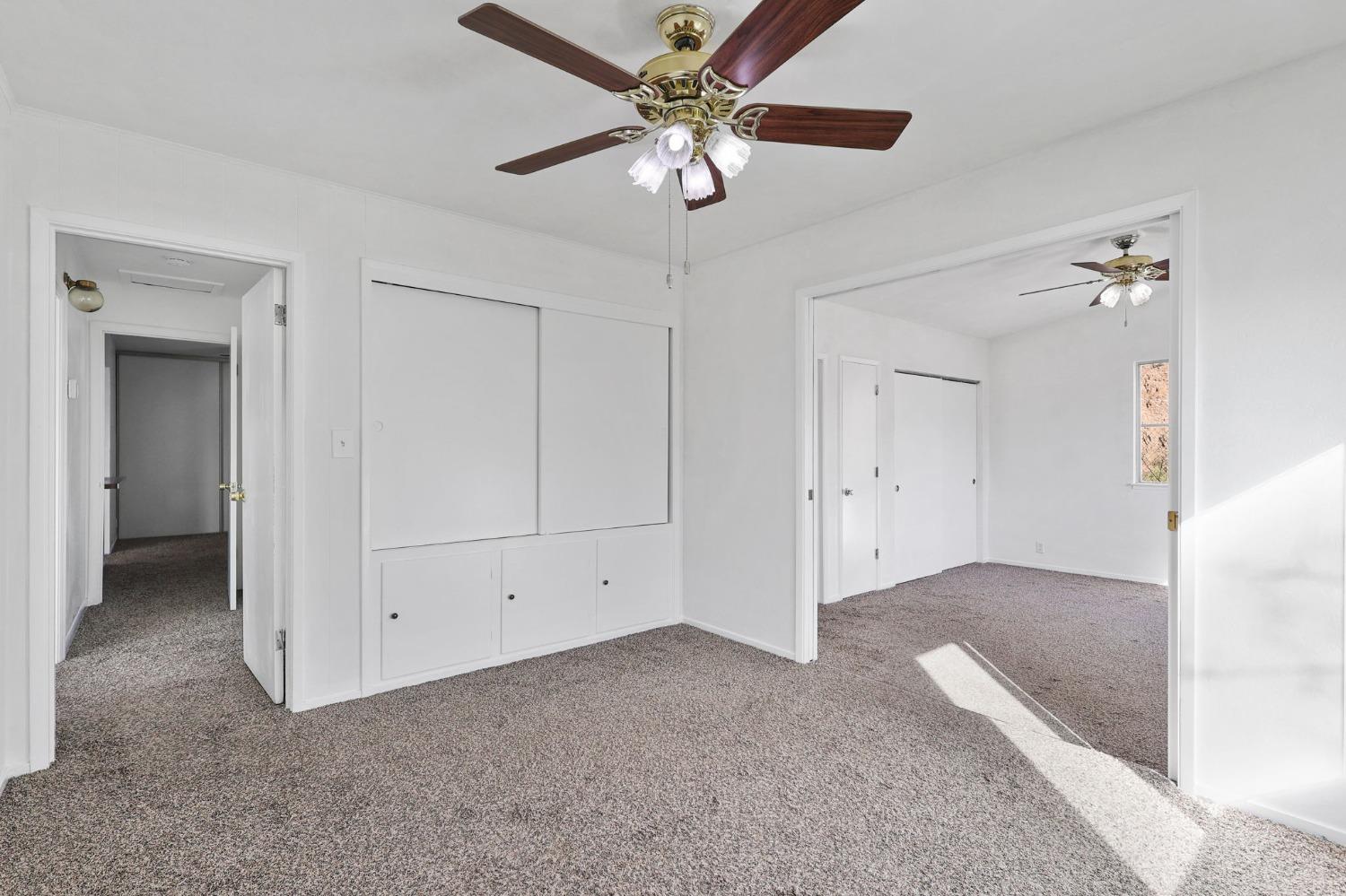 9504 Rattlesnake Lane