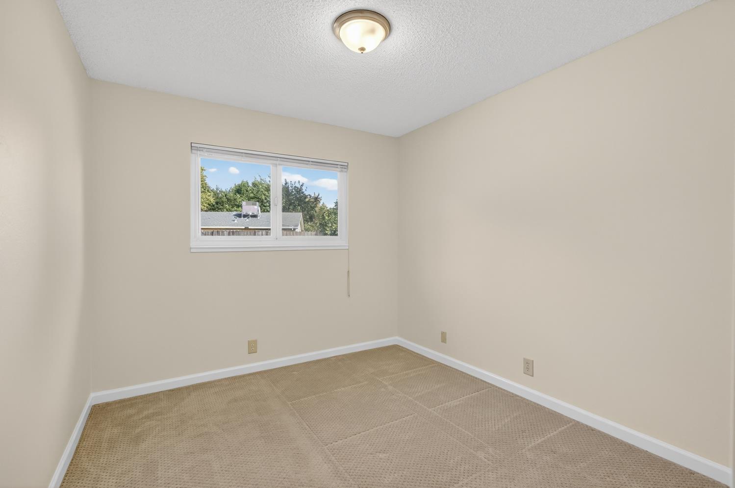 2803 GLEN ARVEN Way