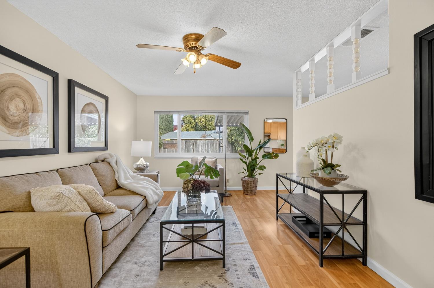 2803 GLEN ARVEN Way