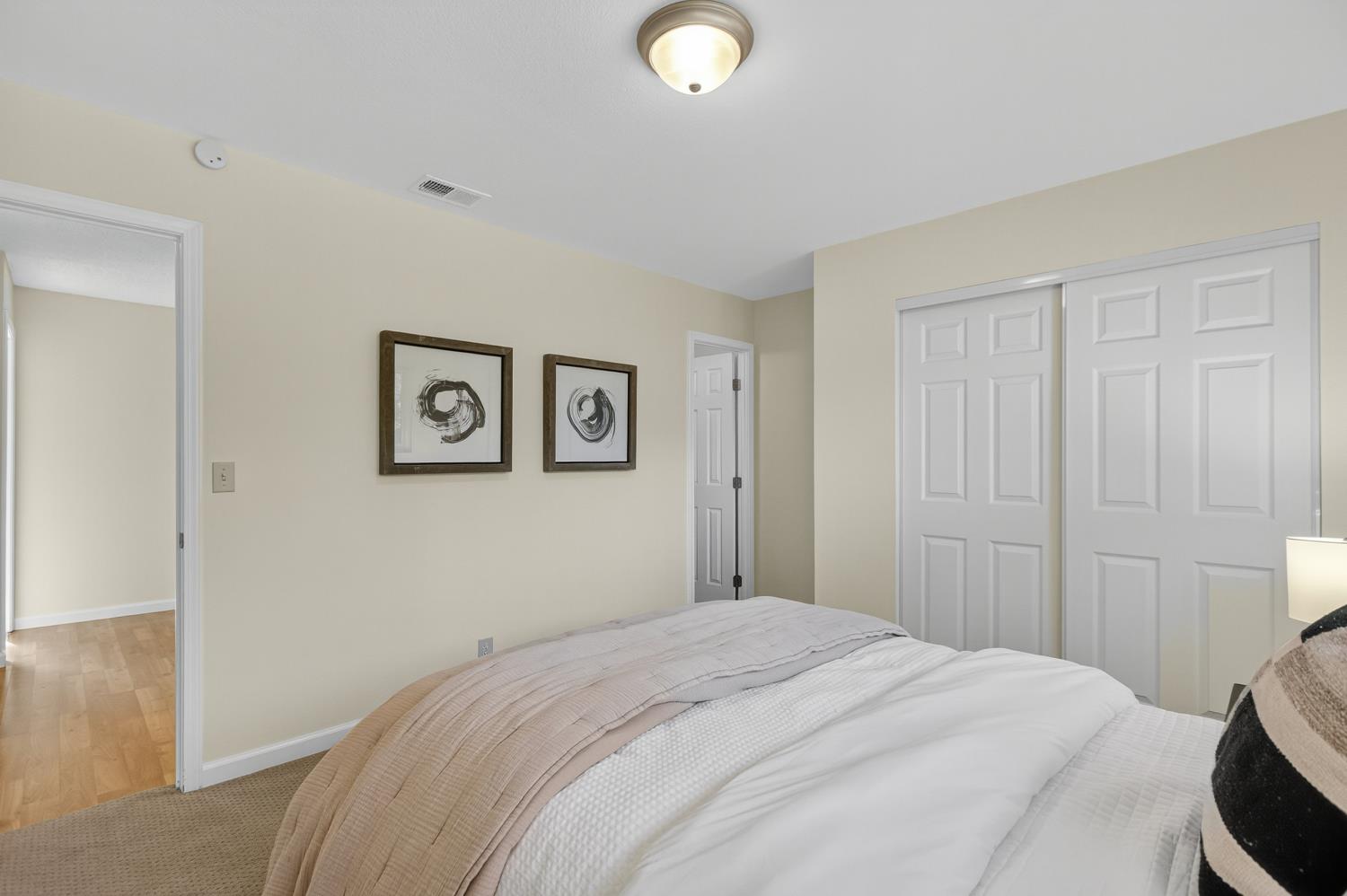2803 GLEN ARVEN Way