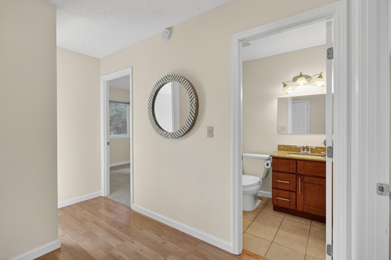 2803 GLEN ARVEN Way