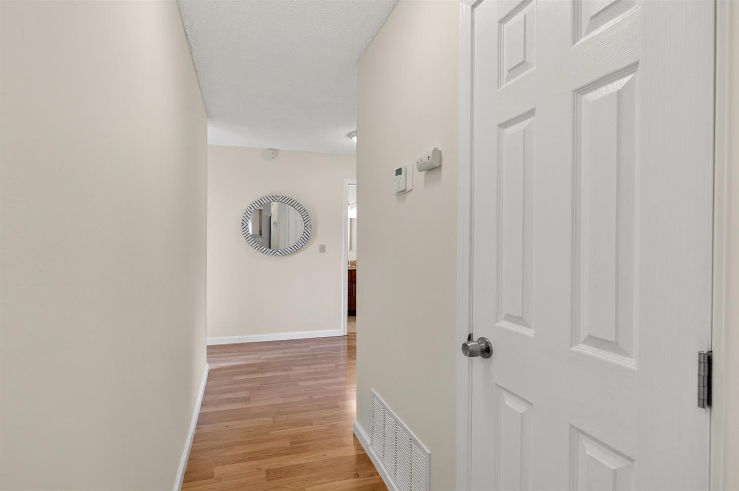 2803 GLEN ARVEN Way