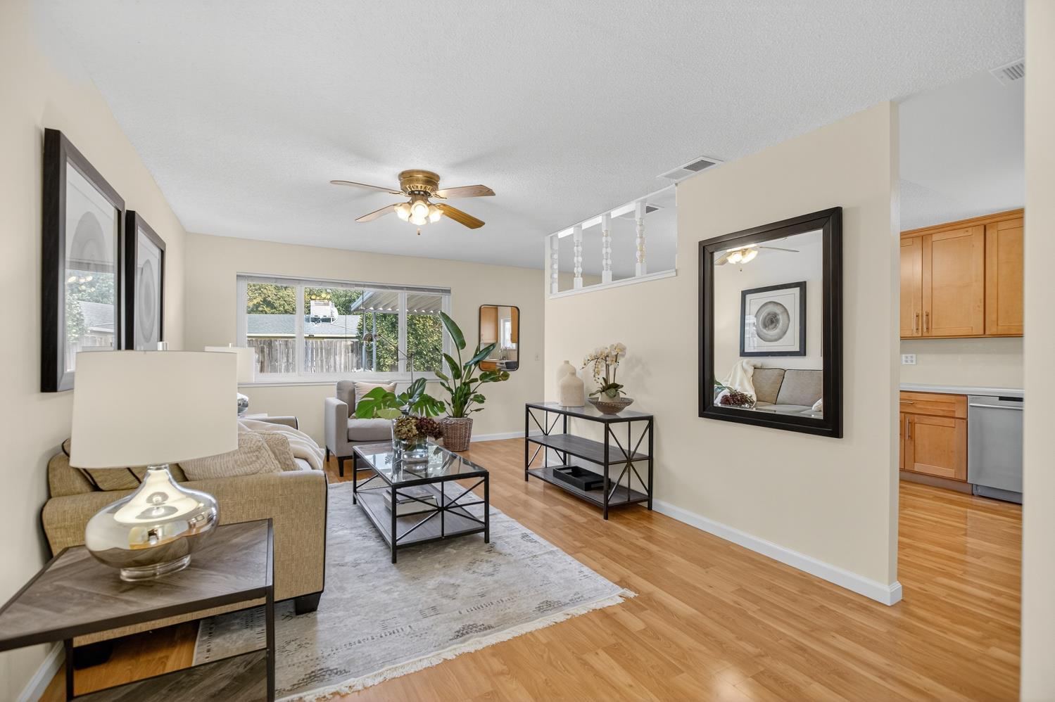 2803 GLEN ARVEN Way