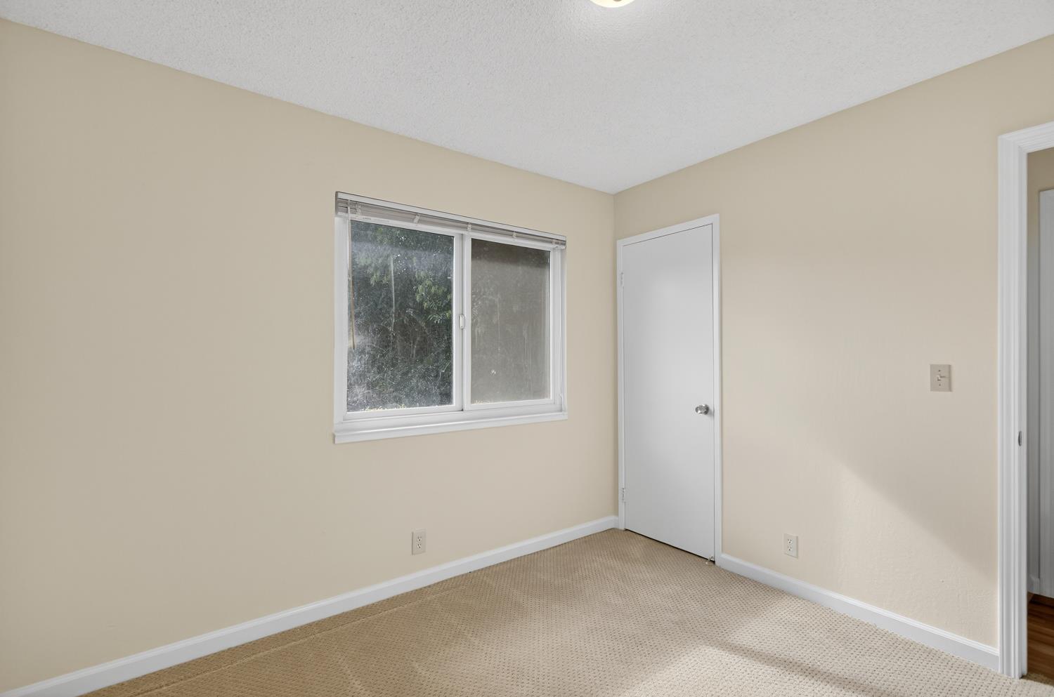 2803 GLEN ARVEN Way