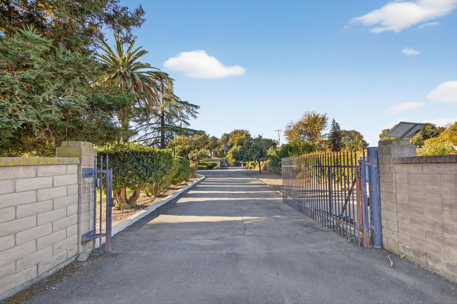 2205 DAVIS Road