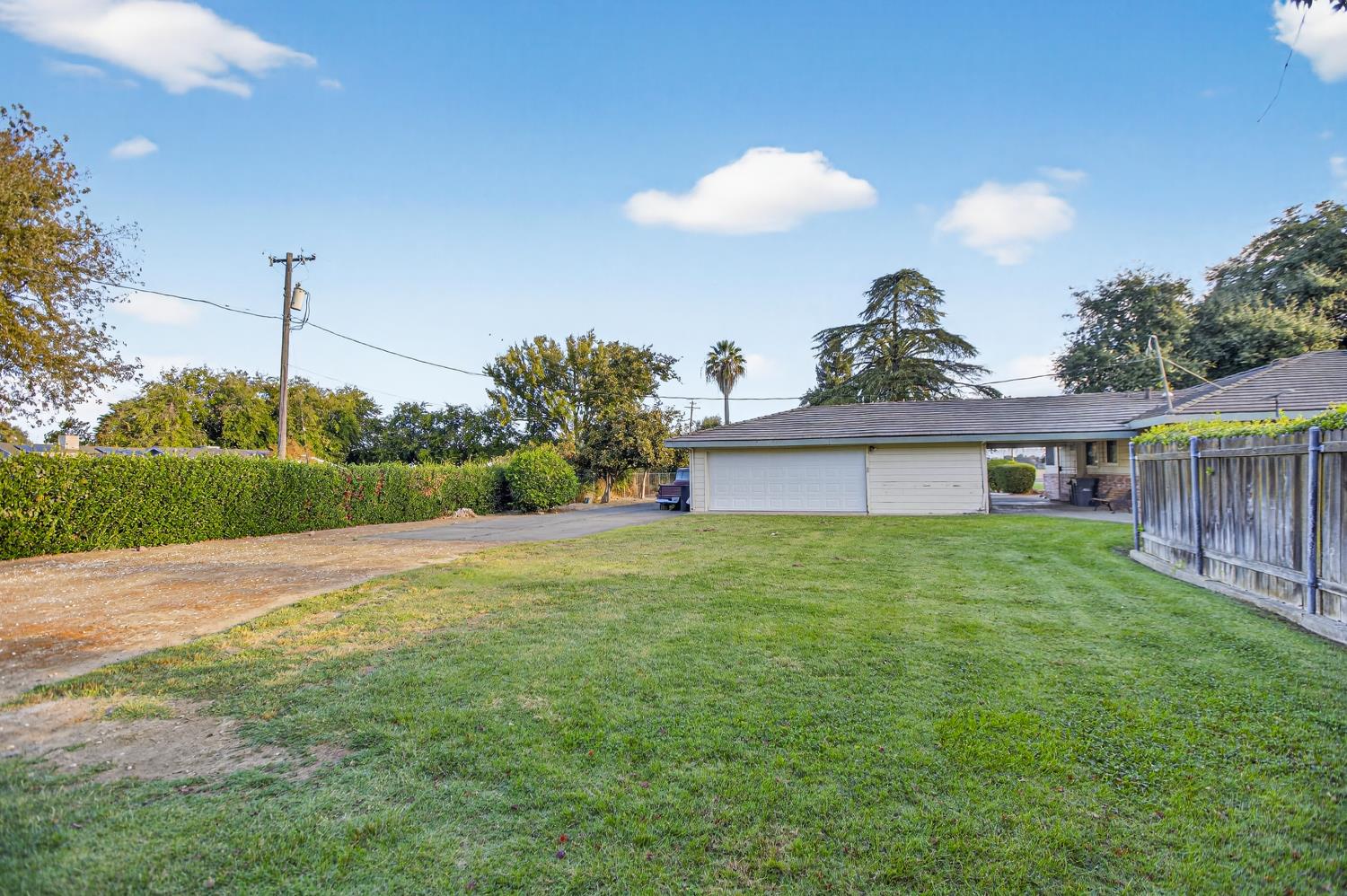 2205 DAVIS Road