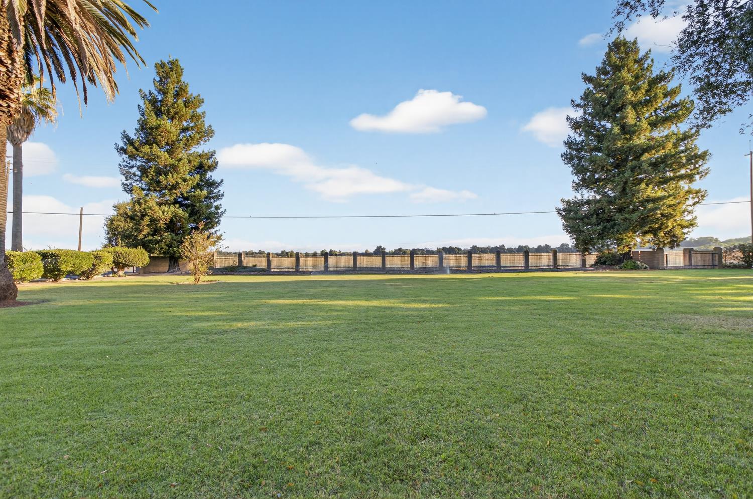 2205 DAVIS Road
