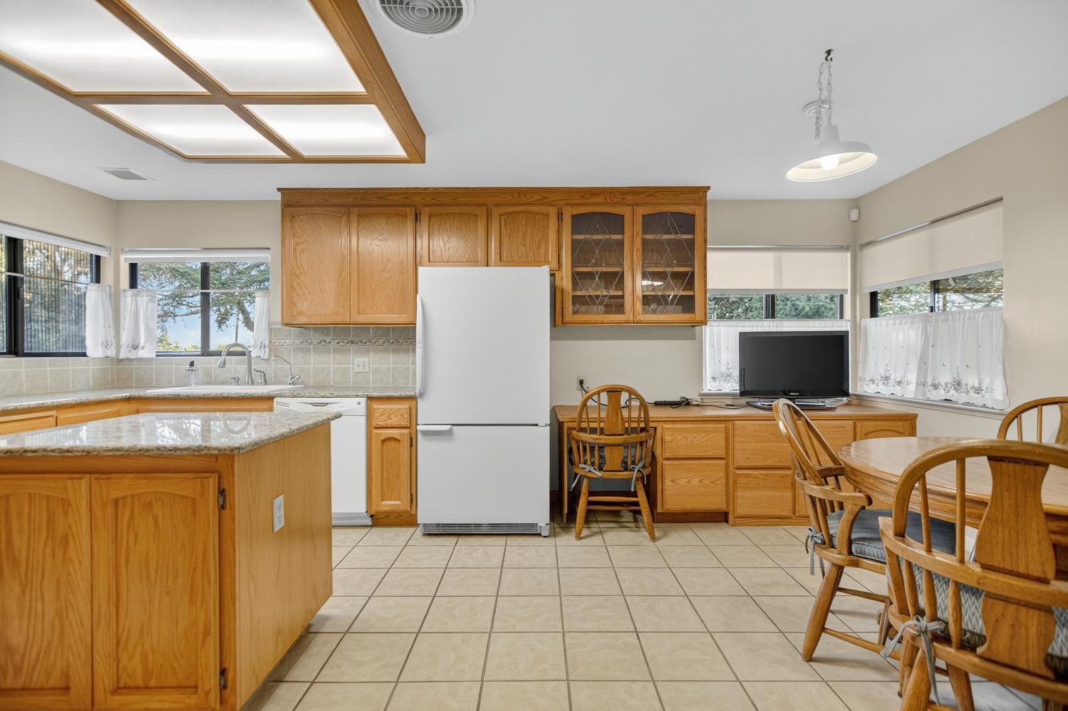 2205 DAVIS Road