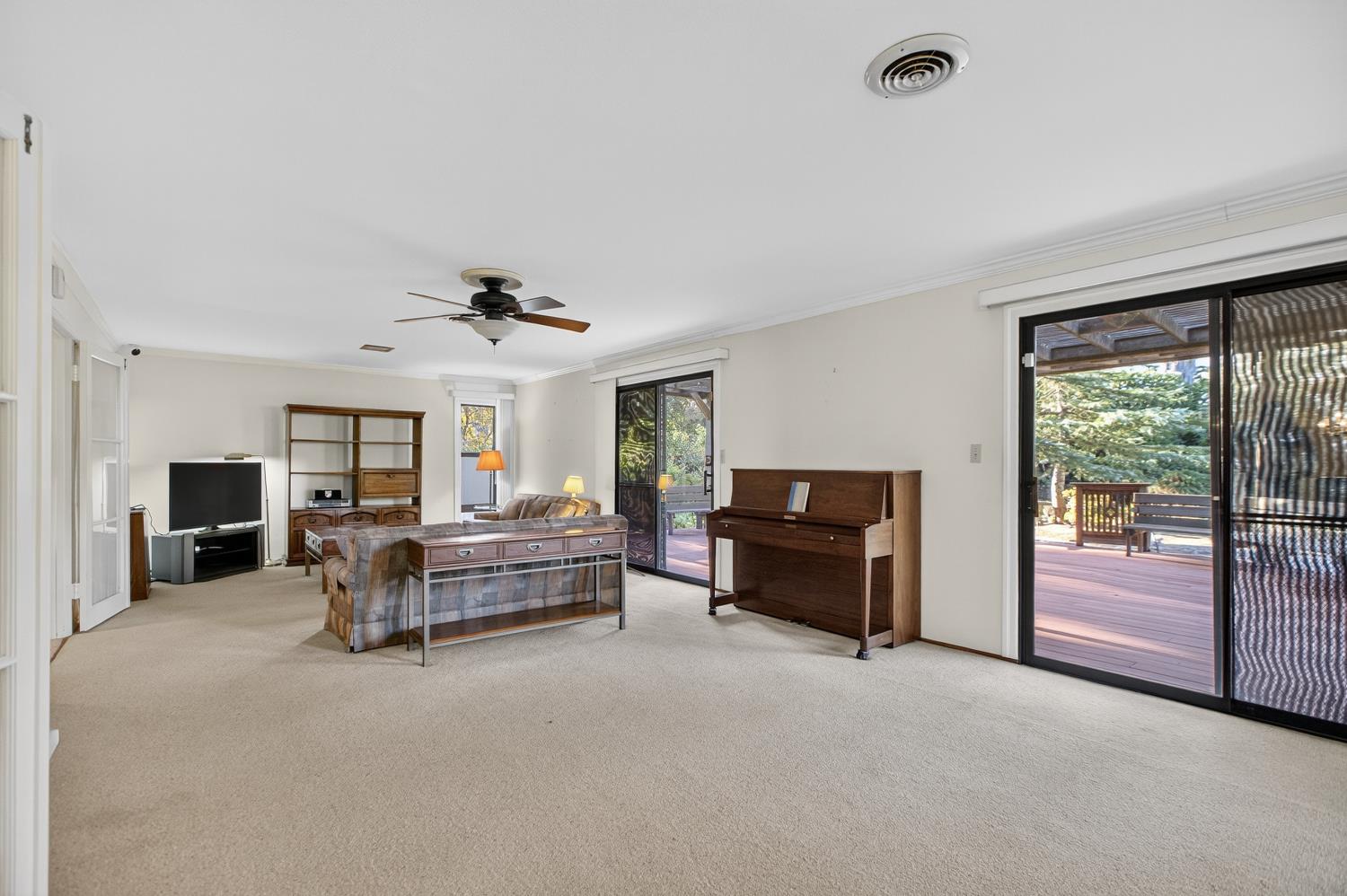 2205 DAVIS Road