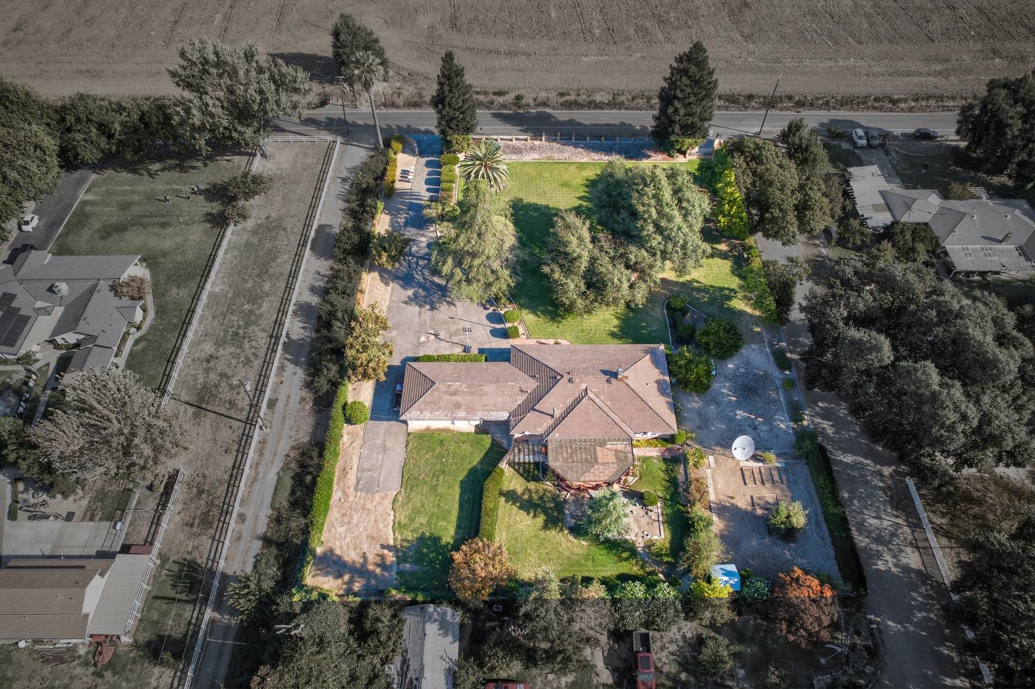 2205 DAVIS Road